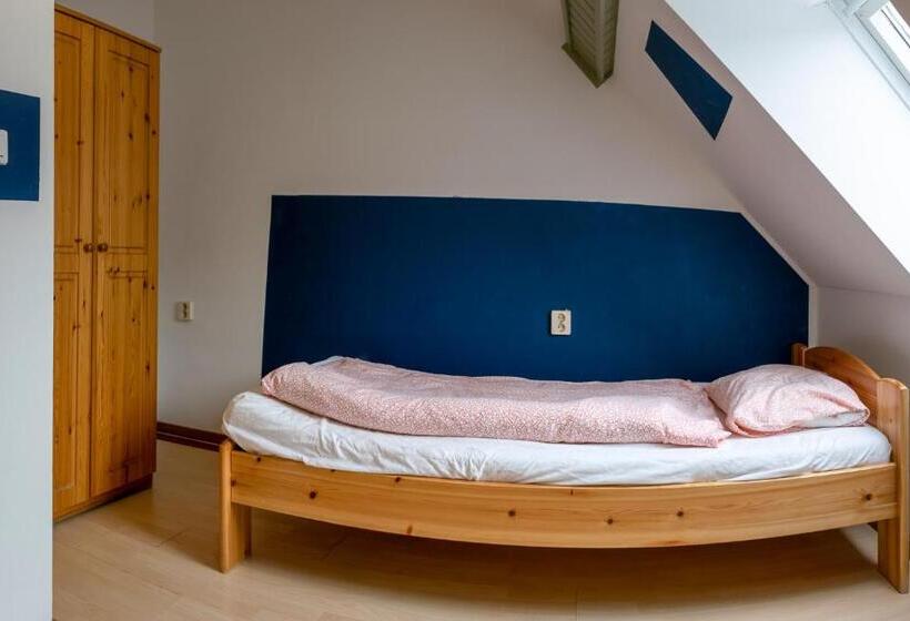 单人经济间, Lima Hostel Győr