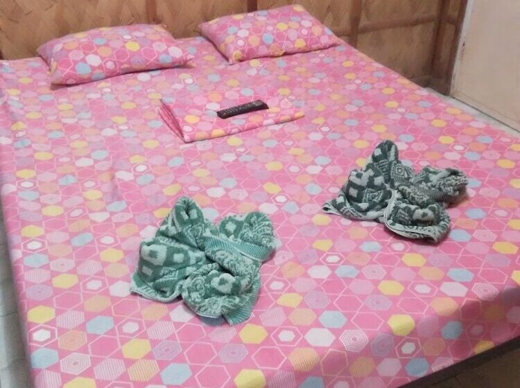 이코노미 룸, Lucky Five Garden House Puerto Galera