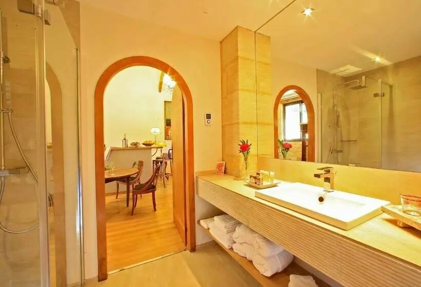 １ベッドルームのデラックスアパートメント, Manoir De La Malartrie