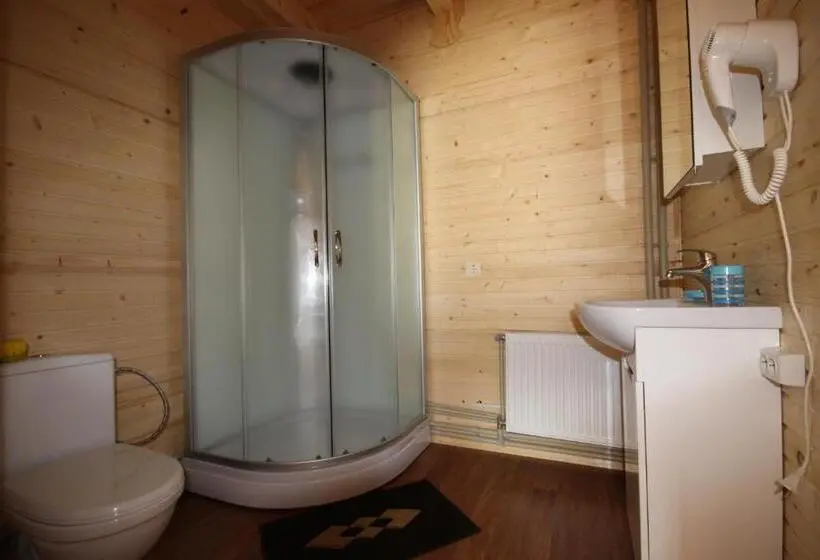 Standard Kolmen Hengen Huone, Family Hotel Cascad