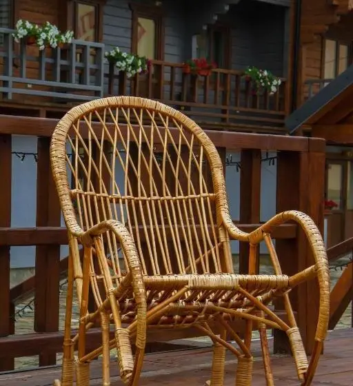 Perhehuone Vuoristonäkymä, Family Hotel Cascad