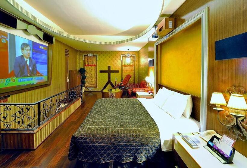 اتاق لوکس, Hakodate Motel