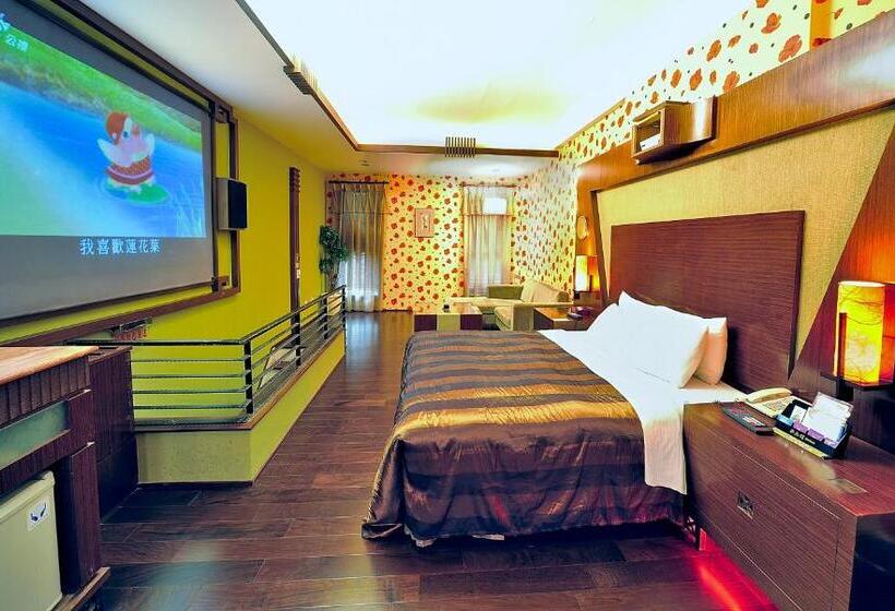اتاق لوکس, Hakodate Motel