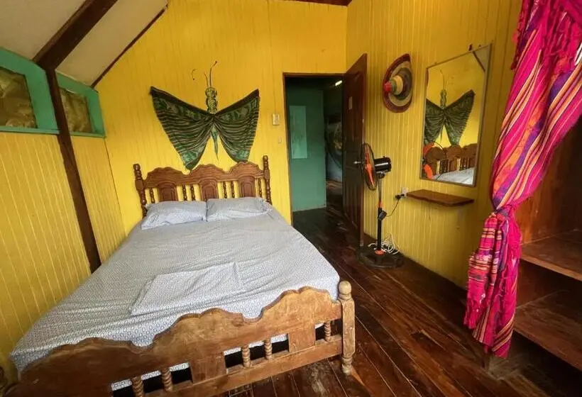 اتاق استاندارد, Hostel Mariposas