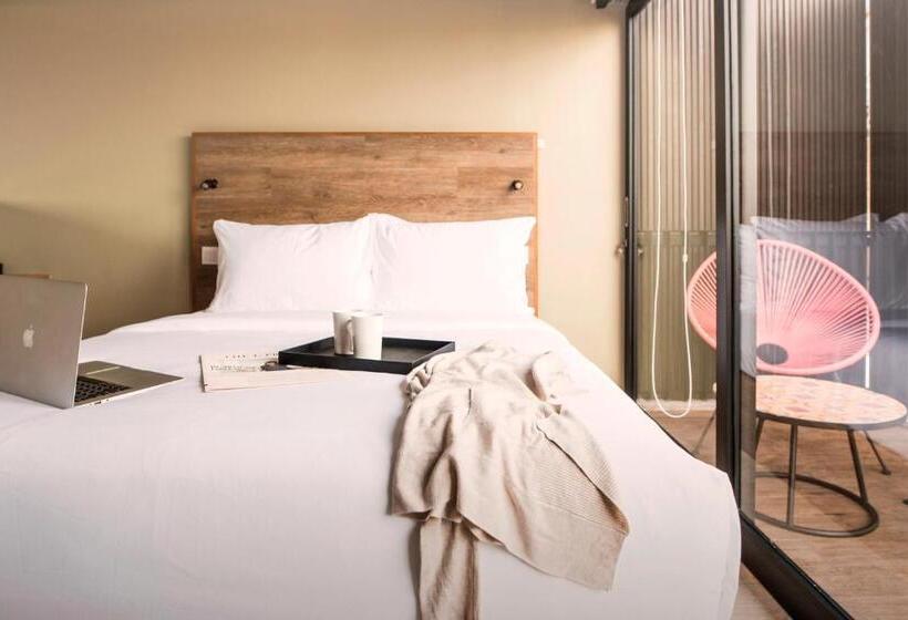 발코니가 있는 스위트, Cara Cara Inn