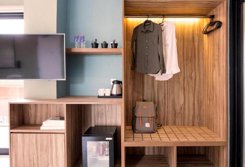 발코니가 있는 스위트, Cara Cara Inn