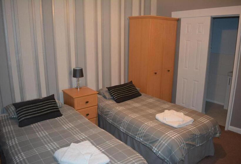 Quarto Estandar, The Sefton