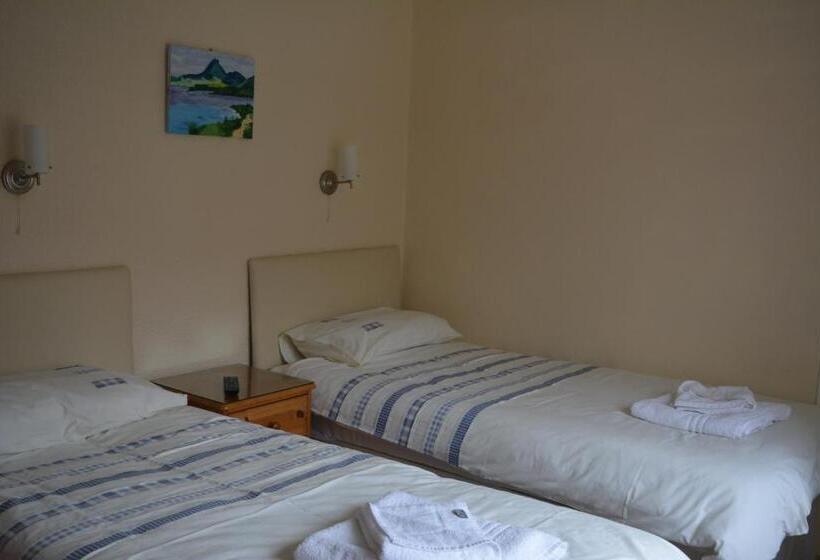 Quarto Estandar, The Sefton