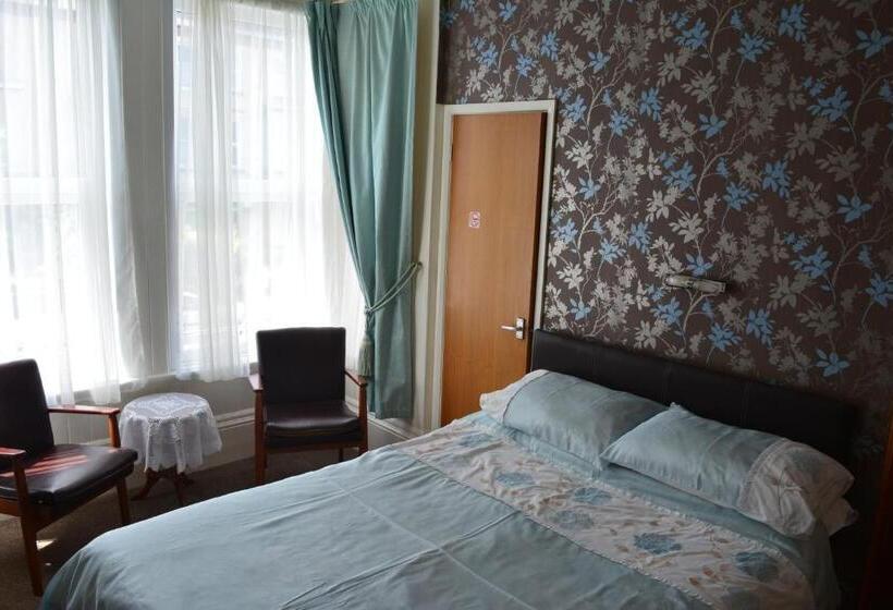 Quarto Estandar, The Sefton