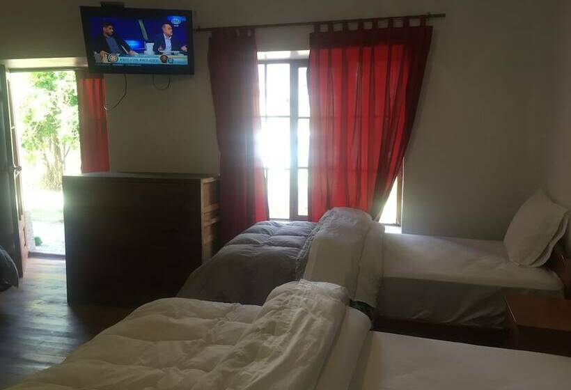 Четырехместный Номер Стандарт, Hostal Cuesta Del Sol   Hostel