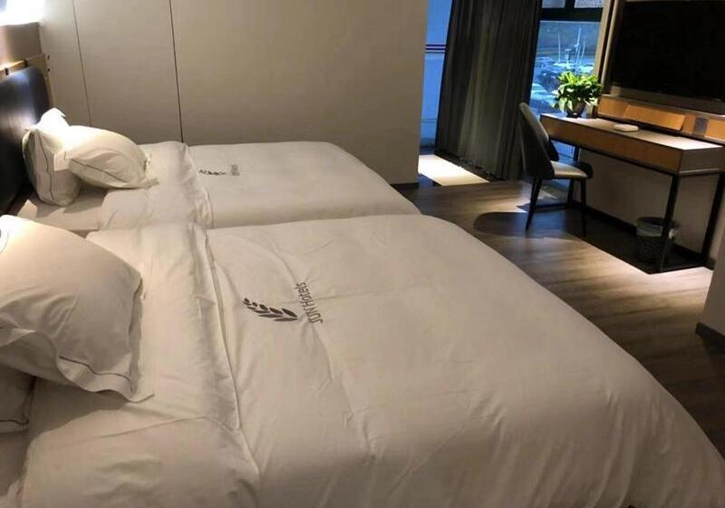 Семейный Номер, Junyi Hotel Nanjing Olympic Sports Center