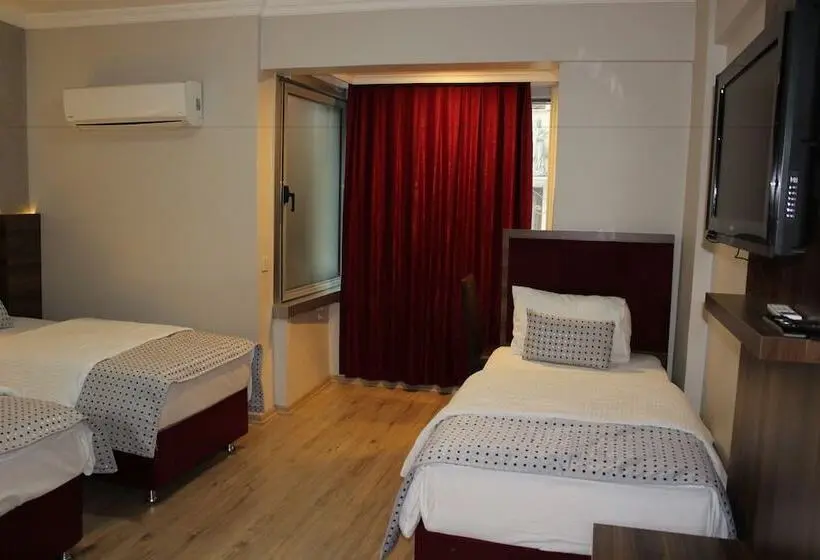 اتاق استاندارد سه نفره, Laleli Hotel Izmir
