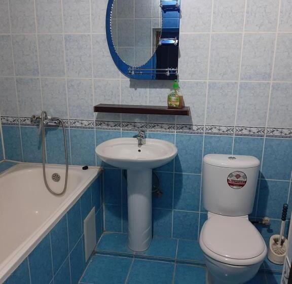 디럭스 룸, Nasriddin Navruz