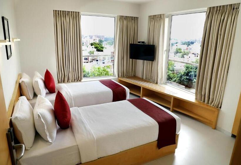 带2个卧室的公寓, Patria Suites