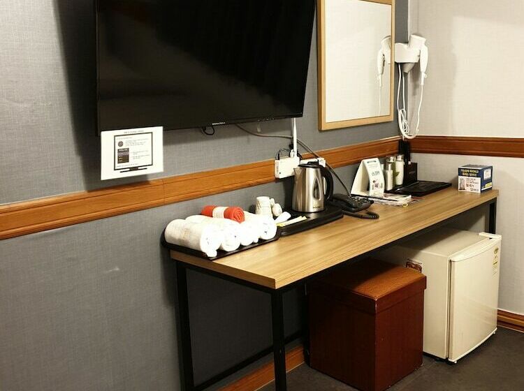 스탠다드 룸, Motel Good Guy