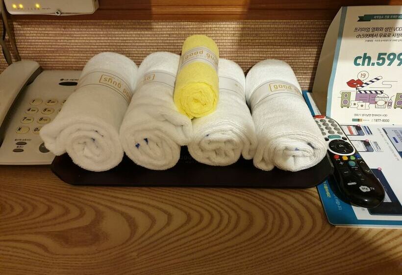 스탠다드 룸, Motel Good Guy