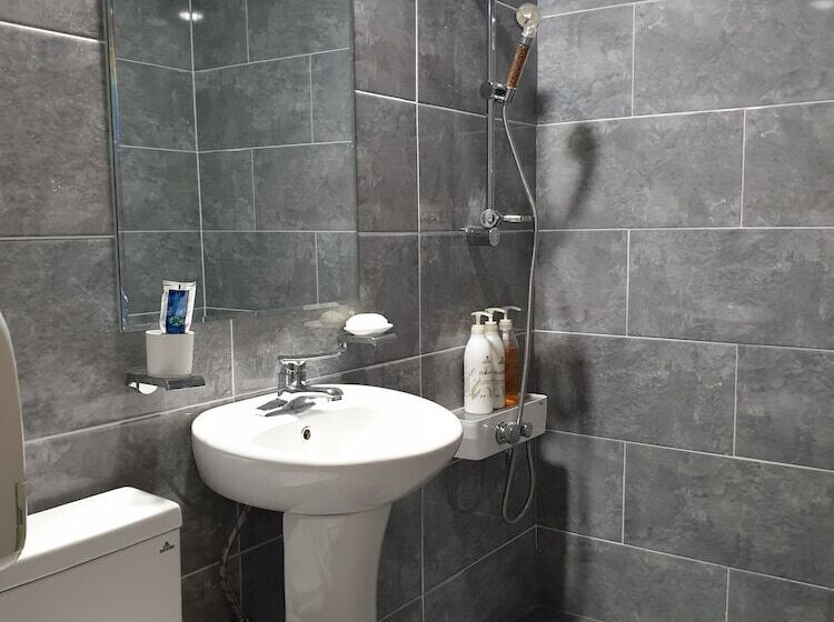 스탠다드 룸, Motel Good Guy