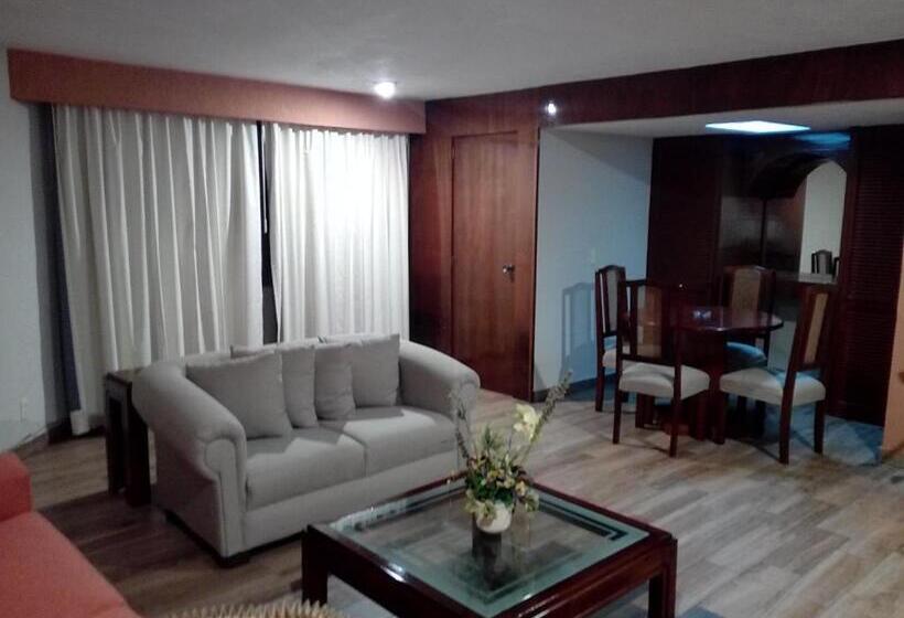 豪华套房, La Loma