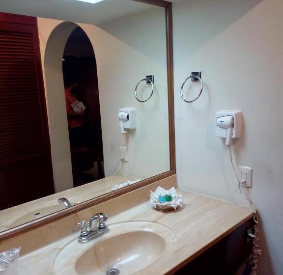 豪华套房, La Loma