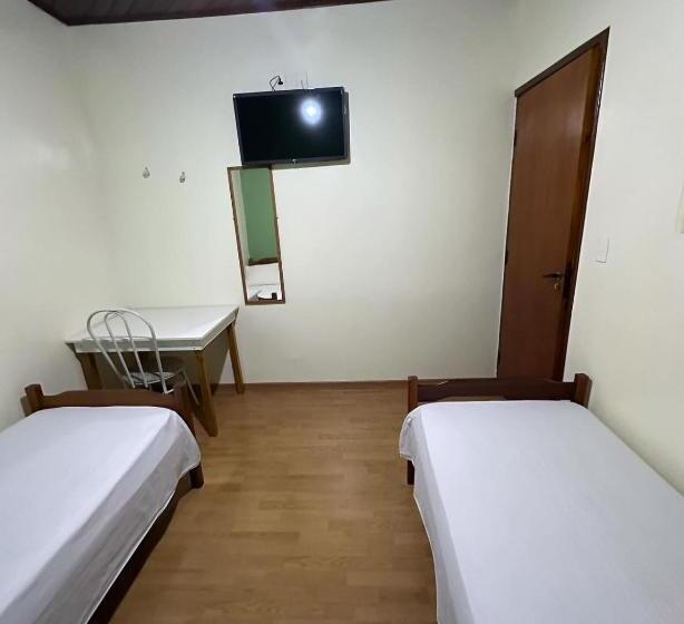 Номер Стандарт Совместная Ванная, Lara S