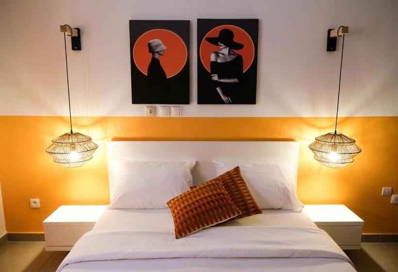 سوییت جونیور, Villa Ayaba