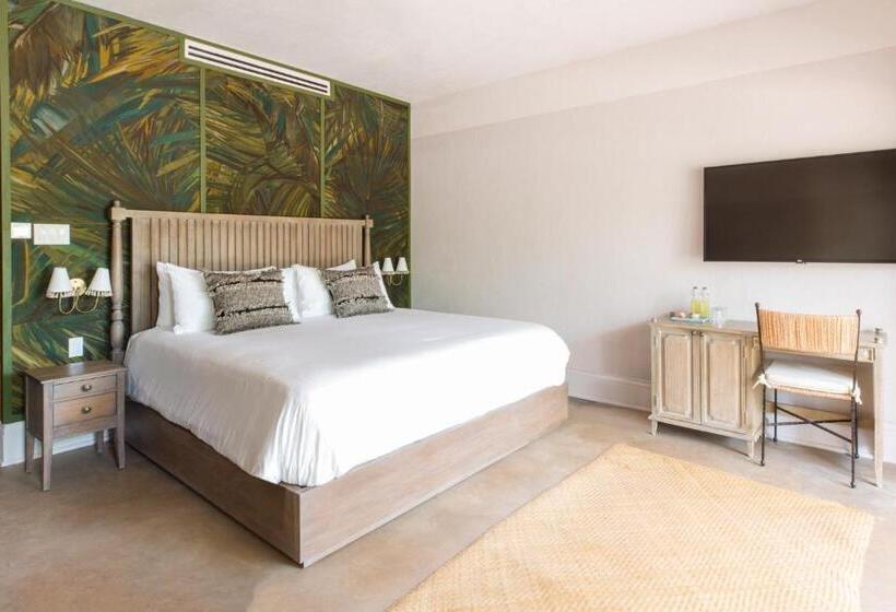 اتاق لوکس با تخت بزرگ, Itz Ana Resort & Residences