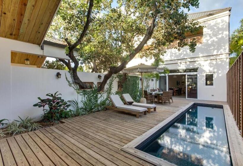 带2个卧室的别墅, Itz Ana Resort & Residences