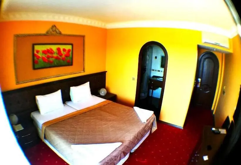 Standard-huone, Deniz