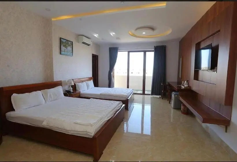 اتاق استاندارد چهار تخته, Kim Ngoc Khanh