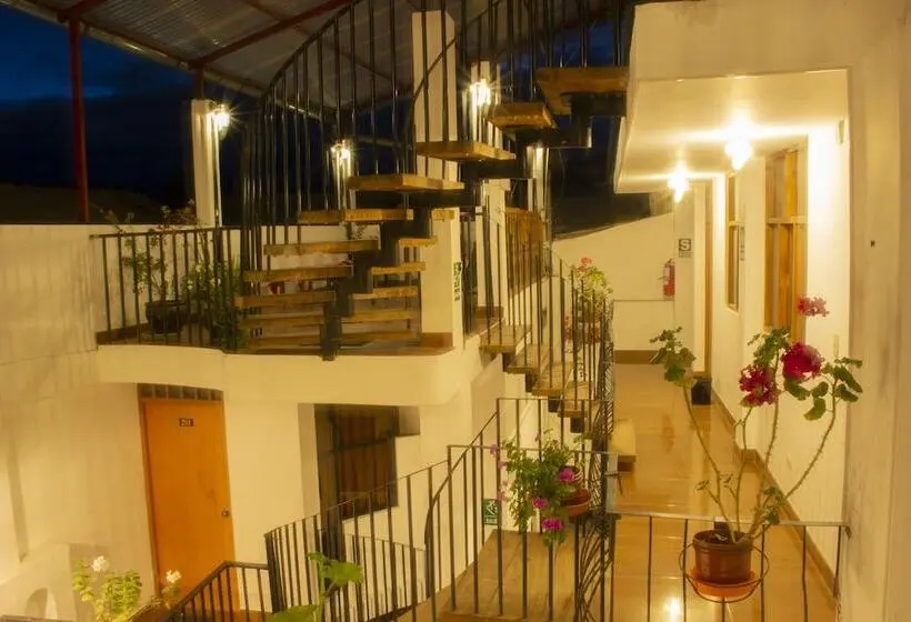 スタンダードルーム, La Casa De Los Balcones