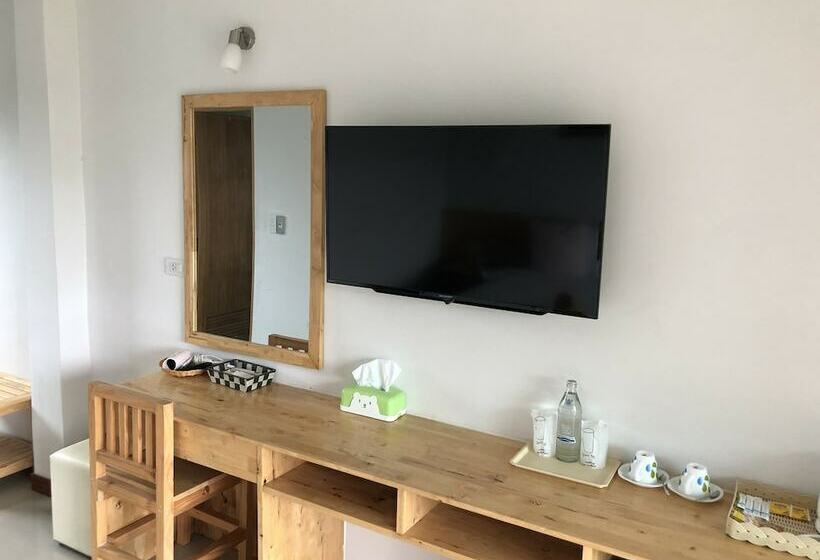 디럭스 룸, Milin Villa Resort Kanchanaburi