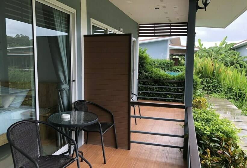 디럭스 룸, Milin Villa Resort Kanchanaburi