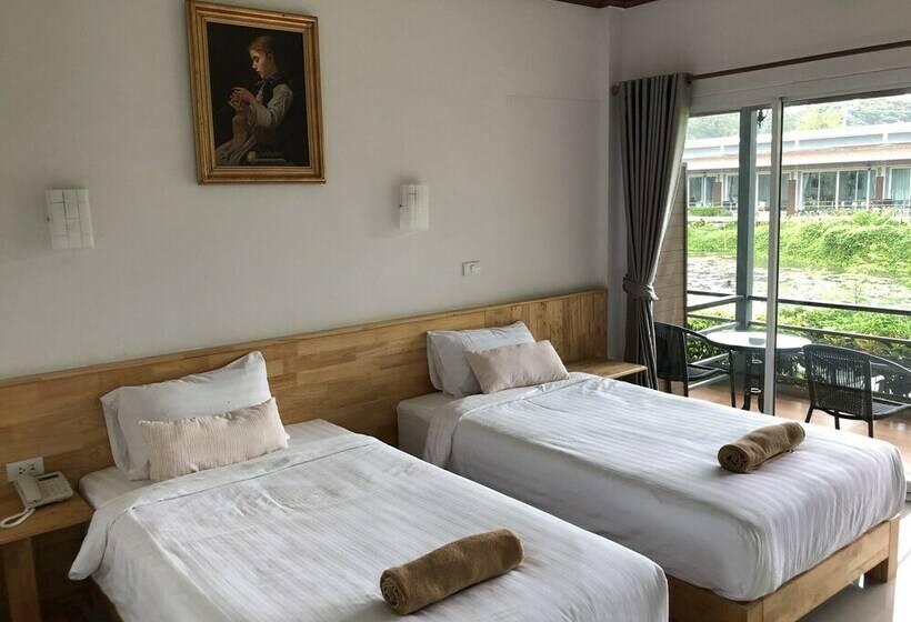 디럭스 룸, Milin Villa Resort Kanchanaburi