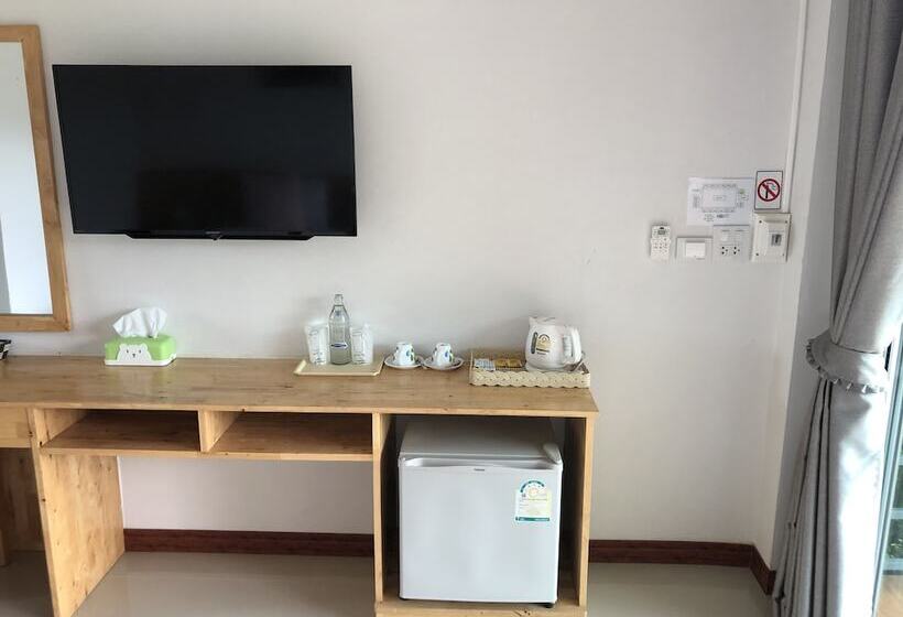 디럭스 룸, Milin Villa Resort Kanchanaburi