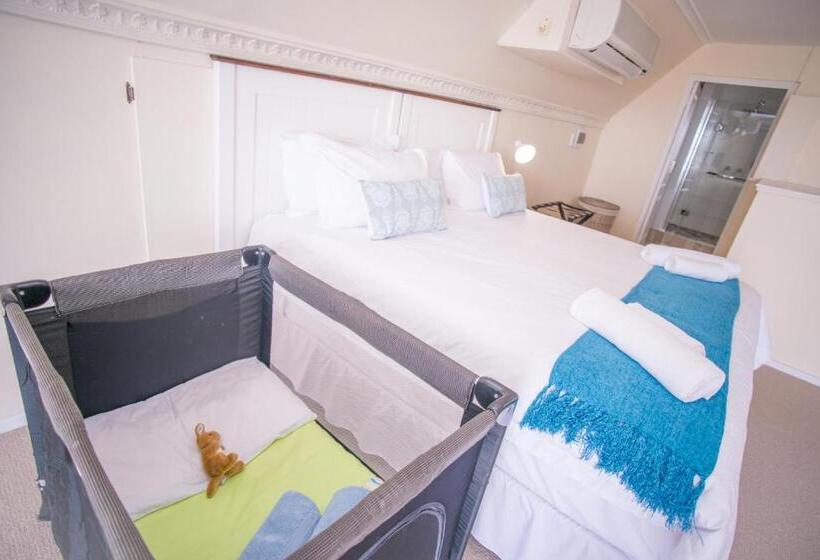 דירת חדר נוף לים, Oliver's Bed And Breakfast