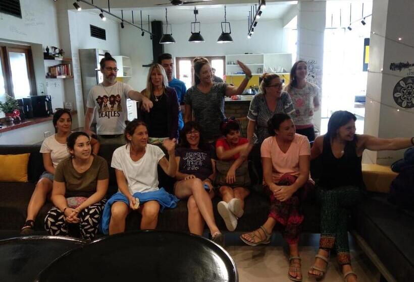 ルームシェアのワンベッド, Thc Backpackers Jodhpur