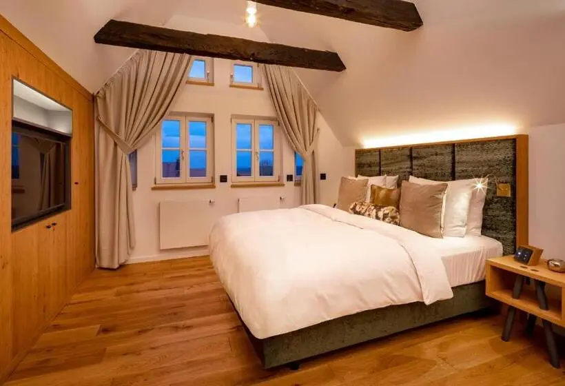 デラックススイート, Brunnenhaus Schloss Landau