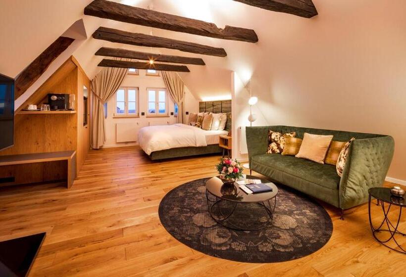 豪华套房, Brunnenhaus Schloss Landau