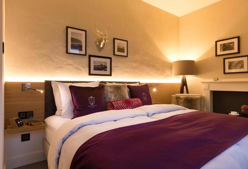 标准间, Brunnenhaus Schloss Landau