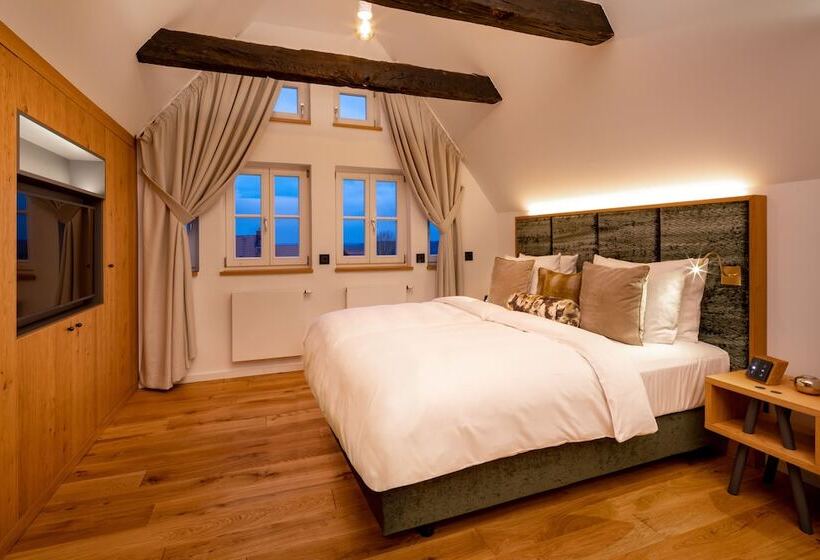 スイート, Brunnenhaus Schloss Landau