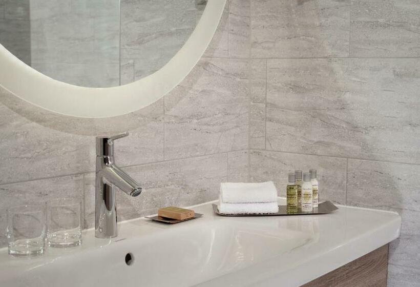 스탠다드 룸 킹사이즈 침대, Doubletree By Hilton Hull United Kingdom