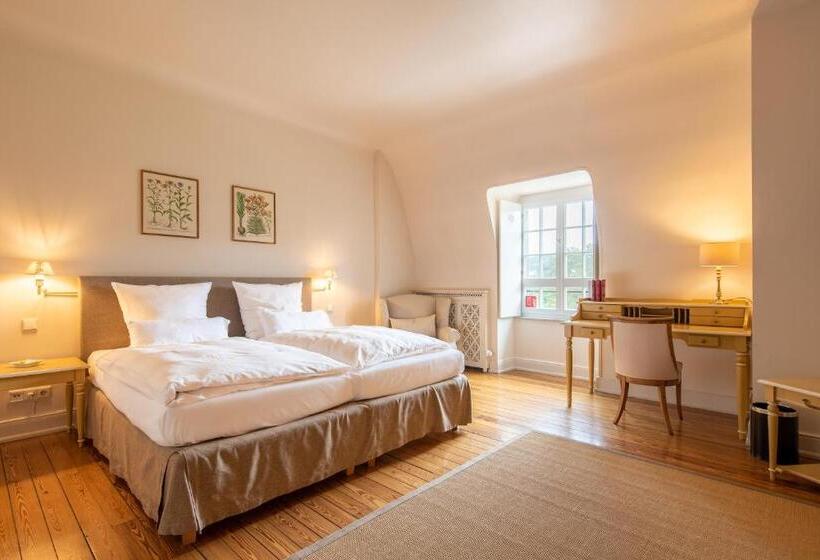 디럭스 룸, Gästehaus Schloss Saareck