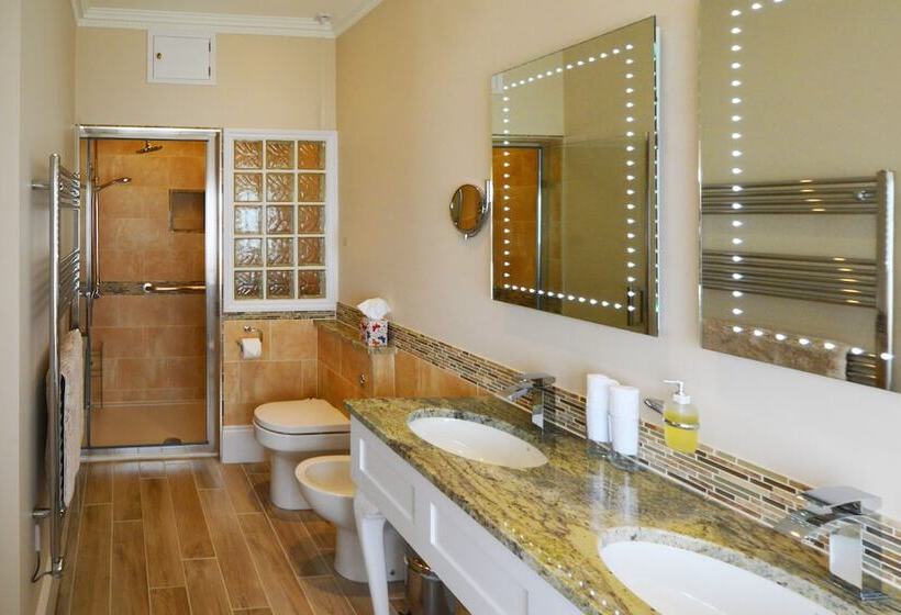 标准间, Haven Hall