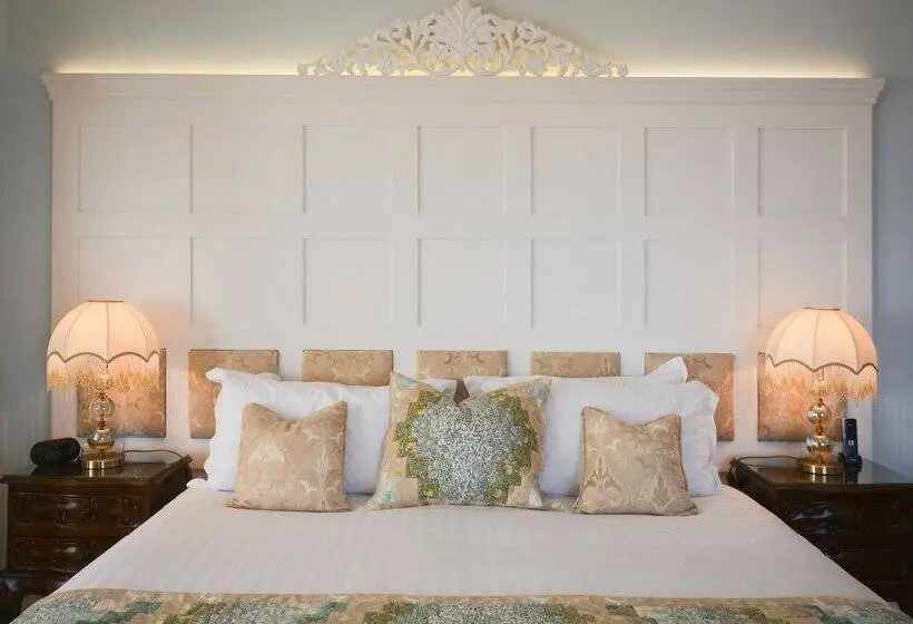 Standard Room, Haven Hall