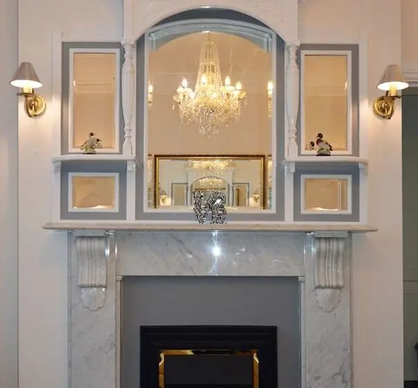 Suite, Haven Hall