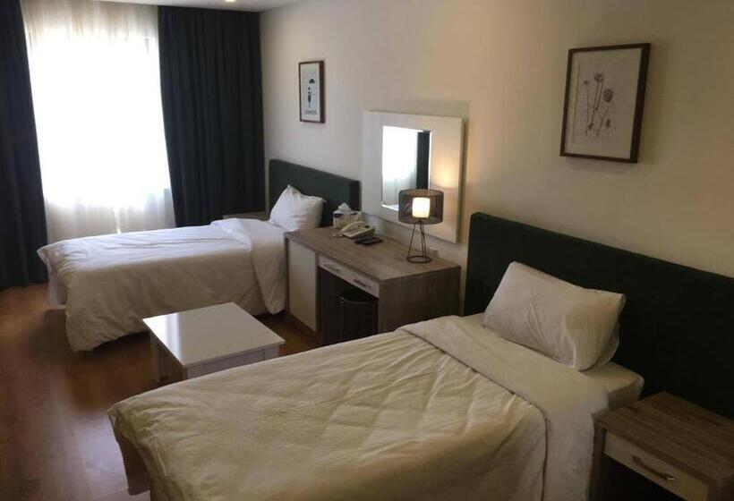 اتاق استاندارد, Khan Saray