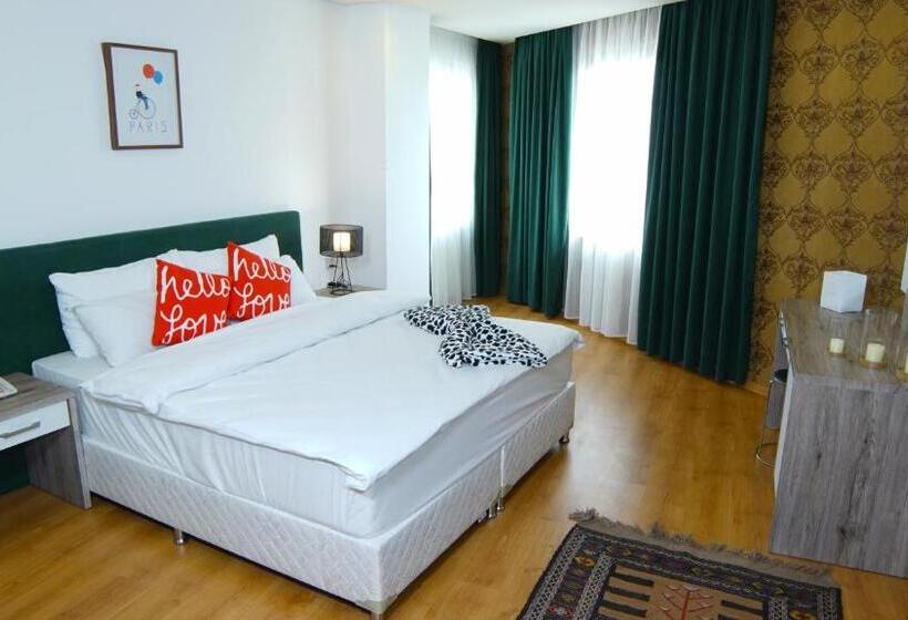 آپارتمان 2 خوابه, Khan Saray