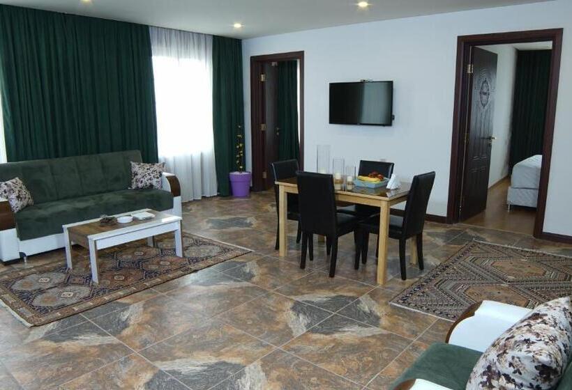 آپارتمان 2 خوابه, Khan Saray