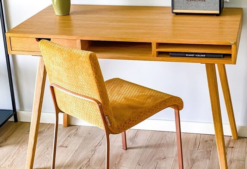 اتاق خانوادگی, Magma