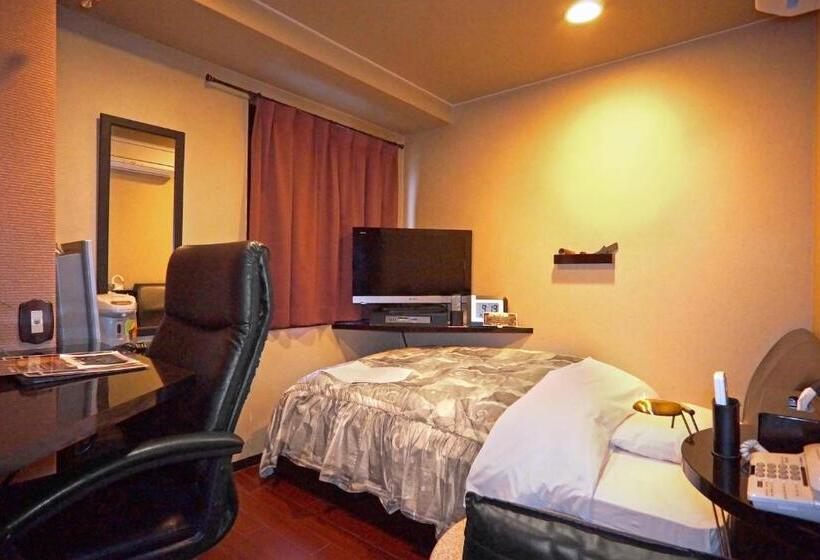 חדר סטנדרט יחיד, Satellite